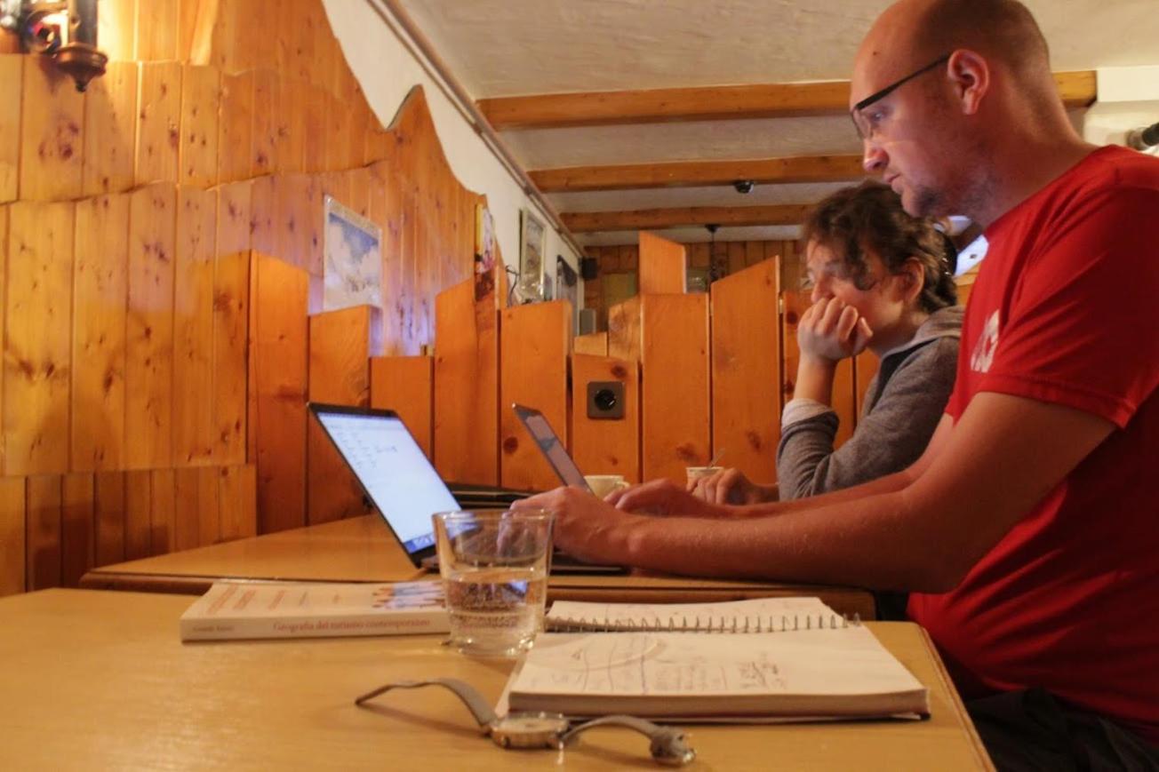 A Pousada Petit Velan - Coworking & Coliving Bourg-Saint-Pierre Exterior foto